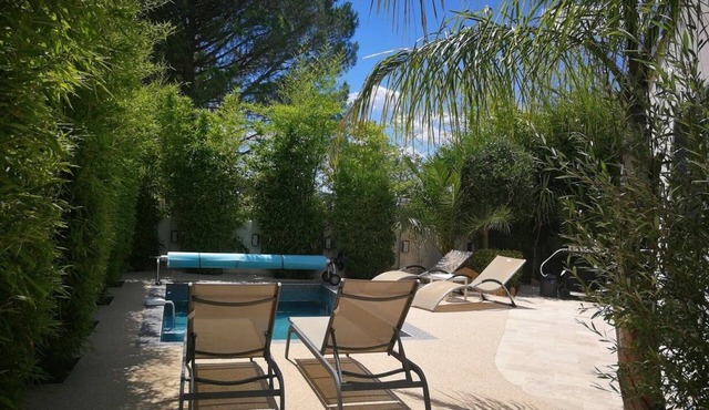 Beautiful contemporary villa close to azure and lake