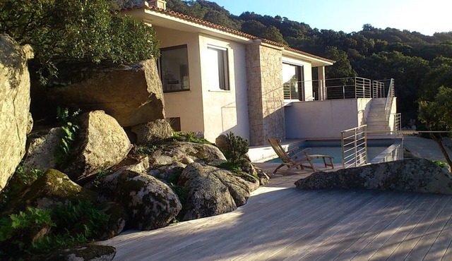 Beautiful contemporary villa - Region Porto Vecchio - South Corsica