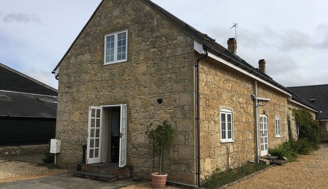 Beautiful converted 17th century stone stable in the heart of the Isle of Wight