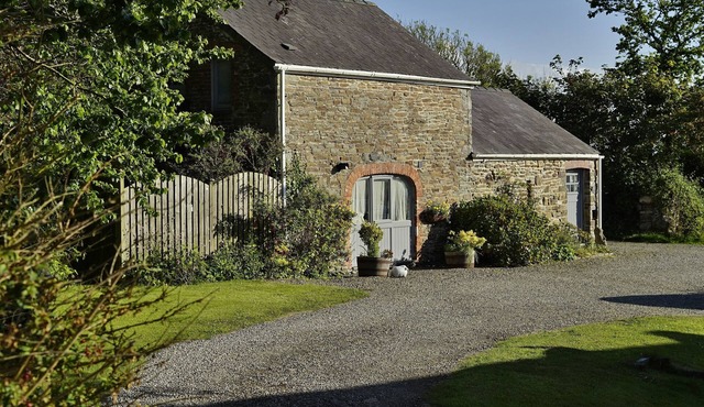 Beautiful Converted Barn - close to Newgale Beach & Pembrokeshire Coast