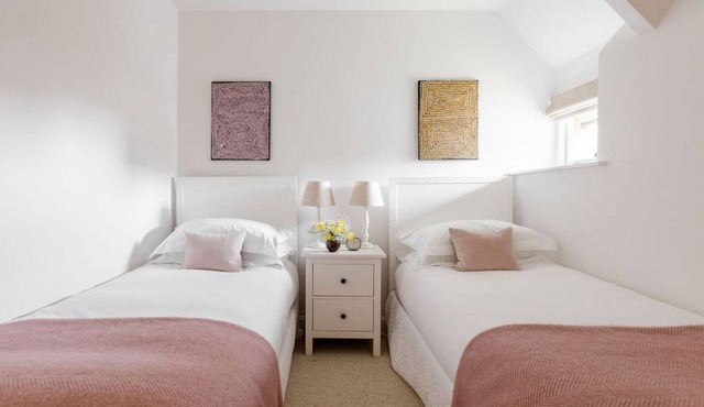 Beautiful Converted Stable Near the Coast