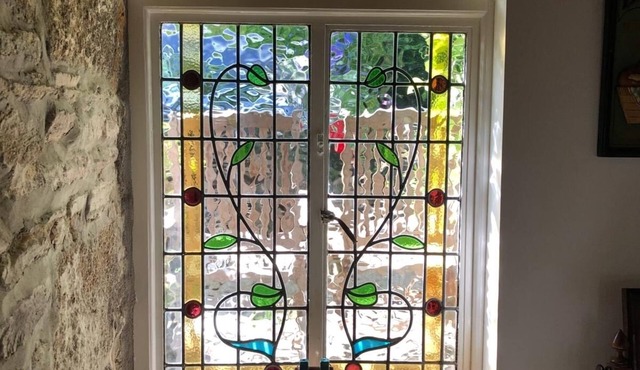 Beautiful Cornish cottage located at the Head of the Helford River, Wi Fi, Alexa