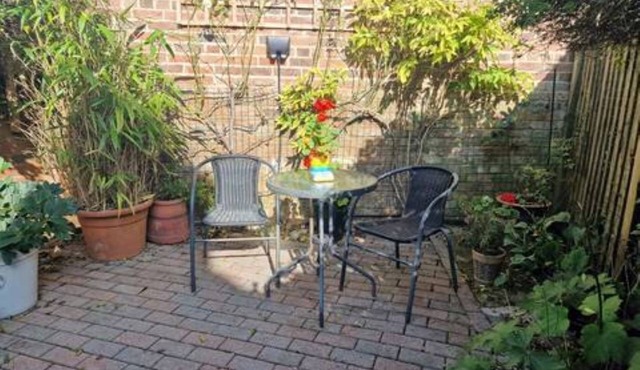 Beautiful cottage in town centre