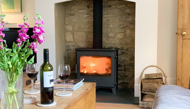 Beautiful Cotswolds cottage in Charlbury - perfect for groups/families, sleeps 6