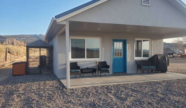 Beautiful cottage at the base of Boulder Mountain! Amazing views all around!