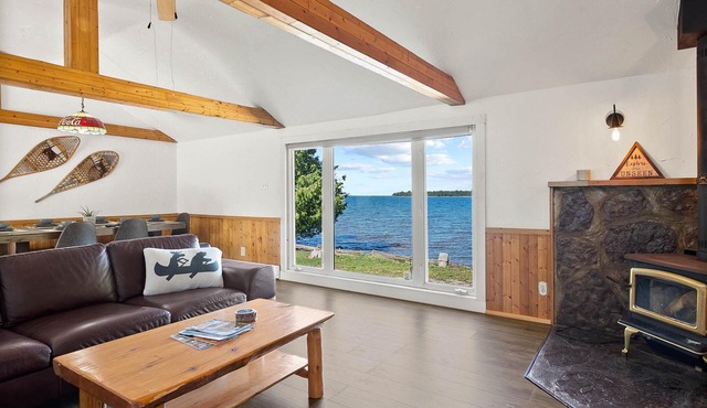 Beautiful Cottage on Lake Superior with Incredible Sunsets