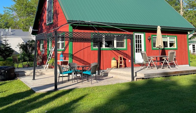 Beautiful cottage in Sandy Creek NY