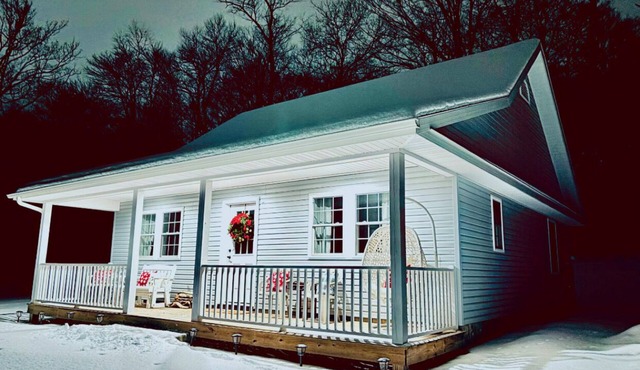 Beautiful Cottage in Sullivan County Catskills. 2 Bedrooms, 2 Baths, Heat & AC