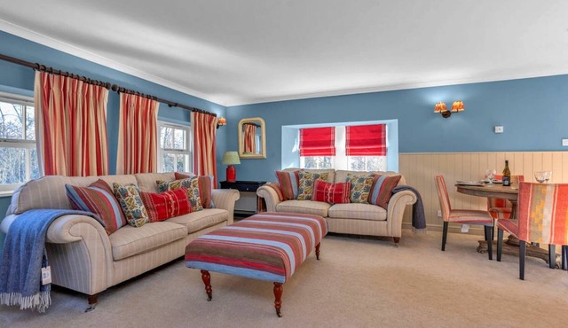 Beautiful cottage near River Tweed, No deposit