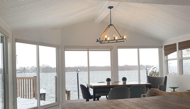 Beautiful cottage on the Richelieu River