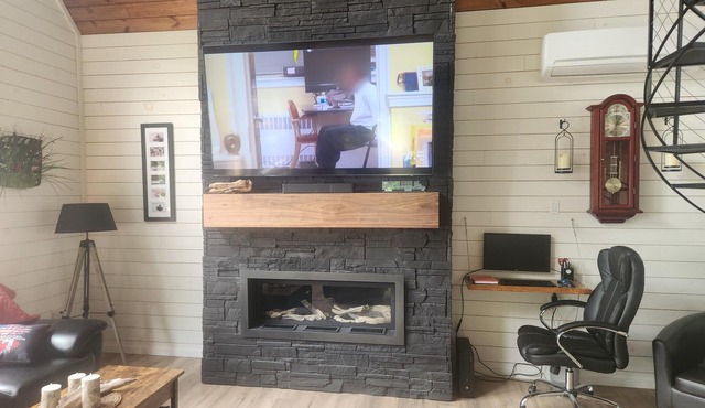 Beautiful Cottage on Lake