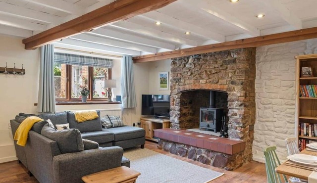 Beautiful Cottage, Parking, Central Dunster