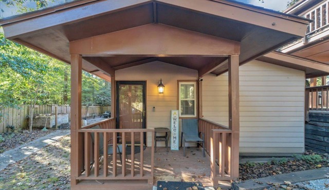 Beautiful Cottage - Pet Friendly