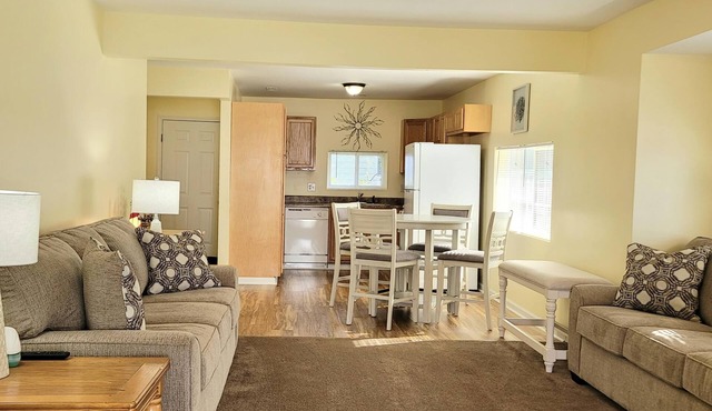 Beautiful cottage for the professional working out of town