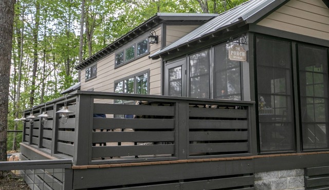 Beautiful Cottage with Nice Forest Sights in Tracy City, Tennessee