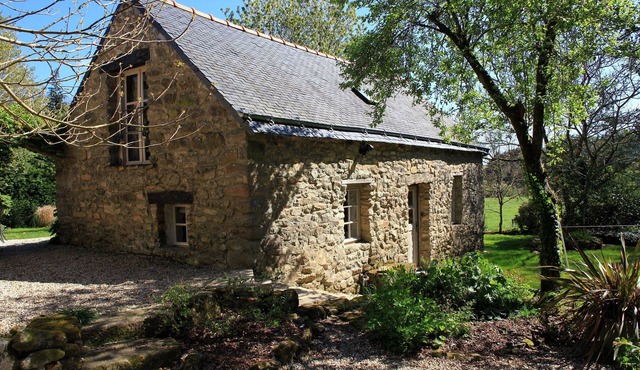 Beautiful cottage with exceptional accommodation in a peaceful rural location