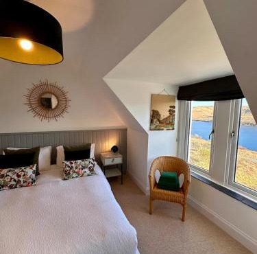 Beautiful Cottage with Stunning Views Carbost Skye