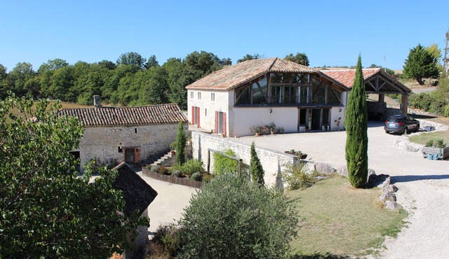 Beautiful Country house in the Quercy Blanc