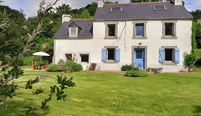 Beautiful country house at the entrance to the Crozon peninsula