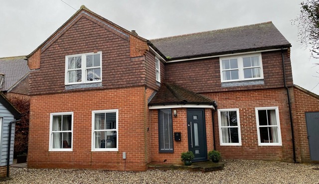 Beautiful country house in Inkpen (THYME)