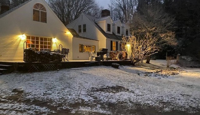 Beautiful Country Ski Home near Stratton, Bromley & Magic in Londonderry