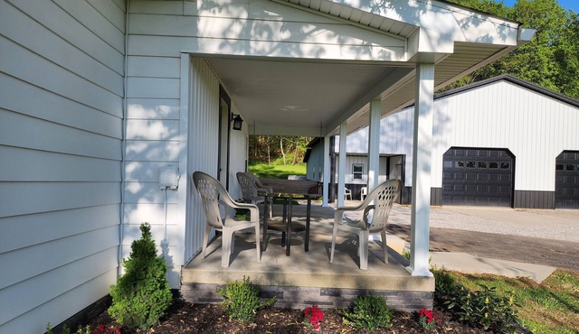 Beautiful Country Setting Welcome to Moberly Manor