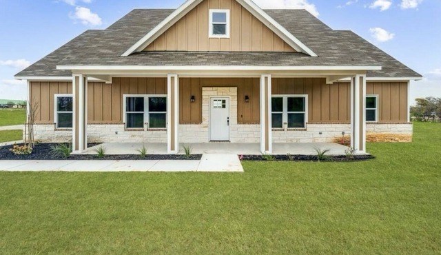 Beautiful County Home for TSU families and friends-Quiet peaceful setting