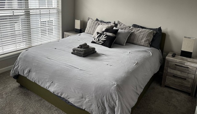 Beautiful couples getaway w/ private chef