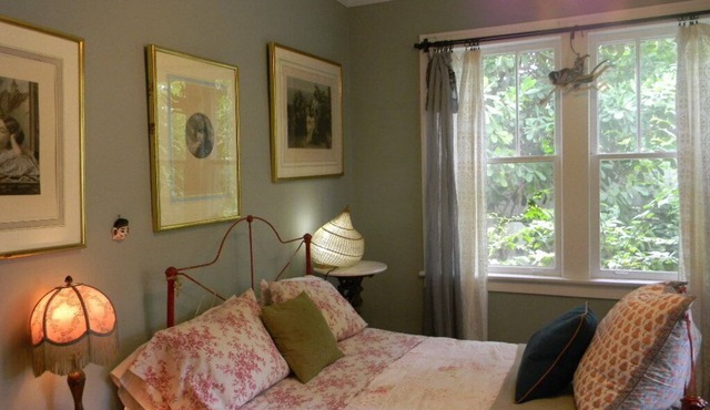 Beautiful Cozy Bedroom In Great B&B Historic Home ~ Close To The City Center