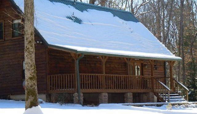 Beautiful Cozy Cabin Nestled in the Sautee Valley