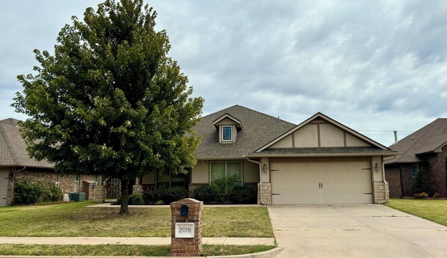Beautiful Cozy Edmond Home - 4bed 2bath