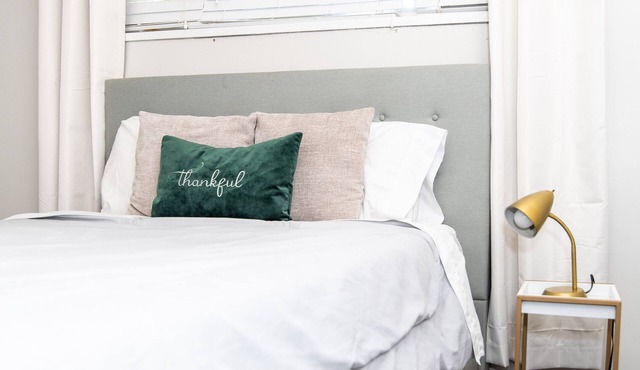 Beautiful Cozy Home away Home 5 min From Airport/Downtown Atlanta