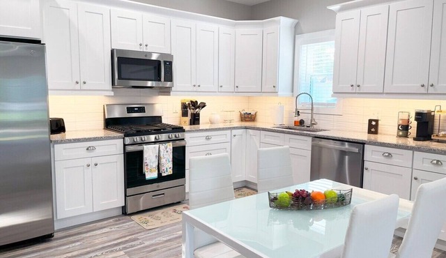 Beautiful Cozy *New Build Home* - Pet Friendly