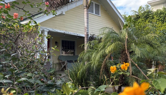 Beautiful Craftsman Home in Terrific Hollywood Neighborhood