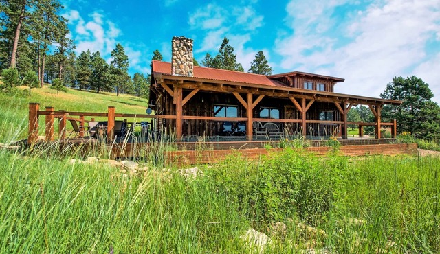 Beautiful Custom Timber Frame Cabin in beautiful Spring Creek Canyon!