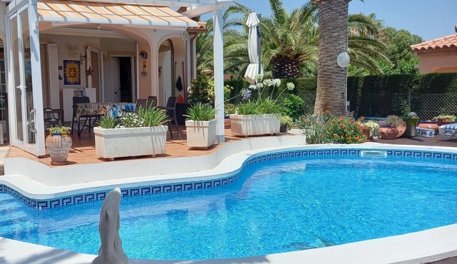 Beautiful detached house, with swimming pool