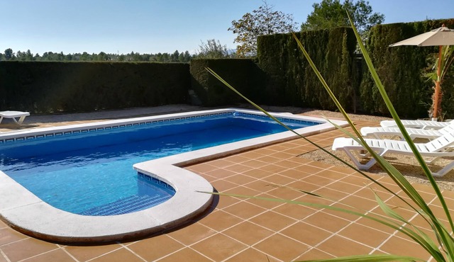 Beautiful detached fully furnished 3 bedroom villa with private pool