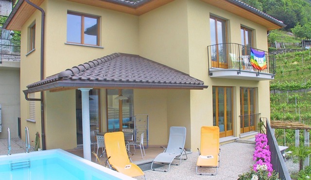 Beautiful detached house with swimming pool and panoramic views