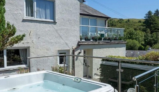 Beautiful Detached Property | Hot Tub | Sauna - Pass the Keys