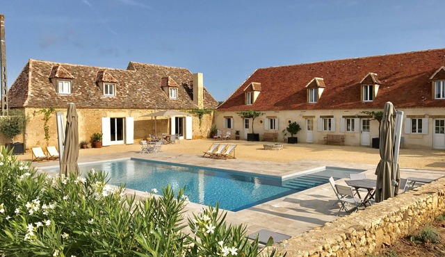 Beautiful detached Villa with private swimming pool, free WiFi & beautiful view