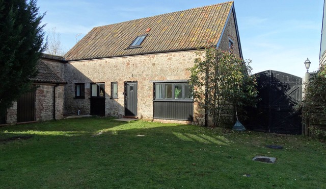 Beautiful dog friendly cosy village barn