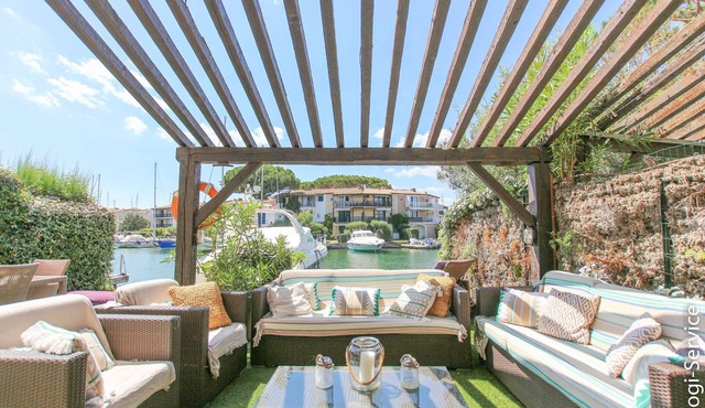 Beautiful double house for 10 persons with AC