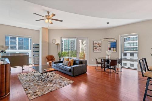 Beautiful Downtown Condo 1 Bed 1 Bath