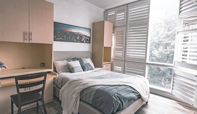 Beautiful Downtown San Diego Studio