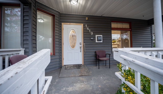 BEAUTIFUL DOWNTOWN TACOMA HOME