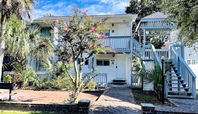Beautiful duplex near the beach