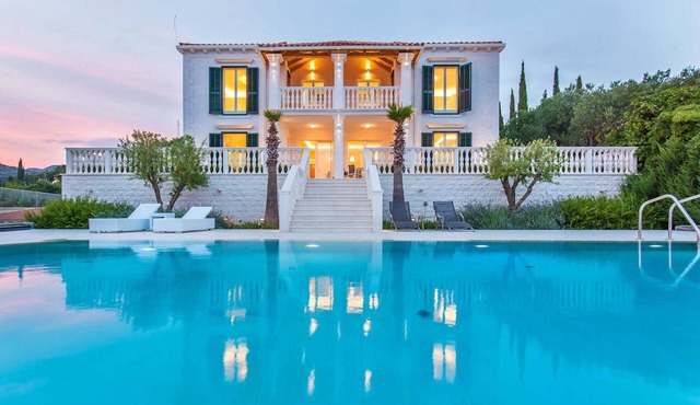 Beautiful Dubrovnik Villa | 5 Bedrooms | Villa Gold Dubrovnik | Sea Views