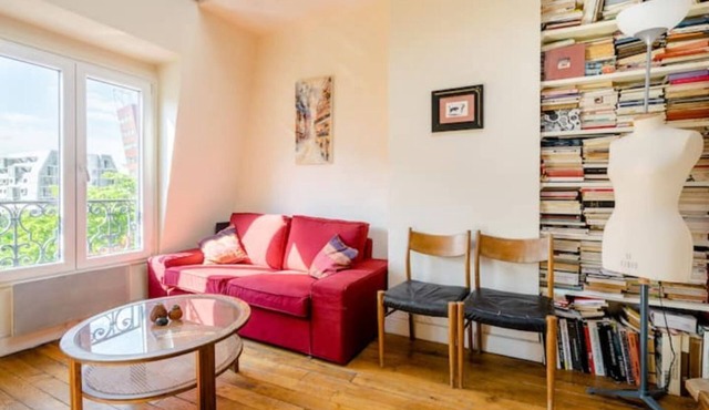 Beautiful duplex Canal St Martin/Paris Villette