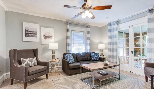 Beautiful Duplex In Kansas City! 13&14 v2