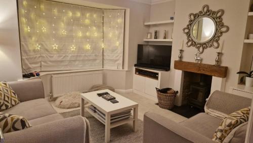 Beautiful Dutch Barn nr Brighton